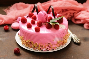 皇冠蛋糕网上订蛋糕：为企业员工福利与工会关怀添彩