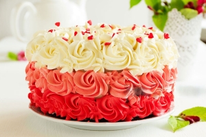 生日蛋糕提货券：员工福利与企业关怀的暖心载体