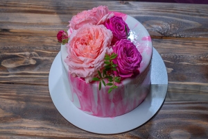 鸿礼蛋糕卡：企业员工生日福利的暖心之选