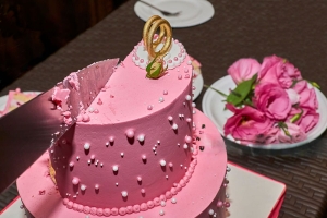 鸿礼蛋糕卡：打造企业员工生日福利暖心方案